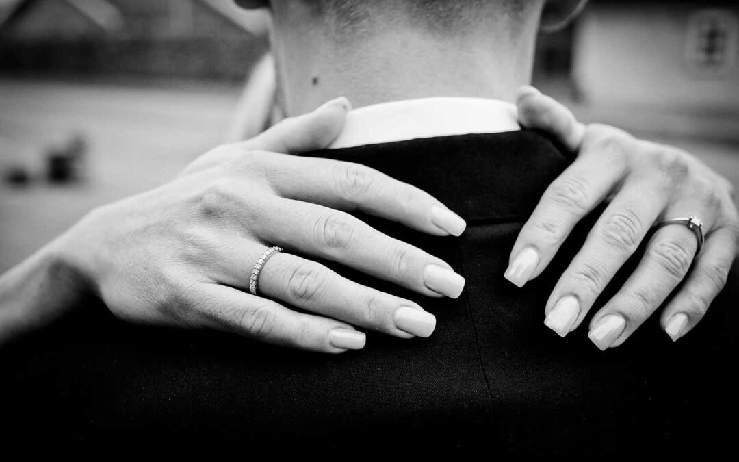 Bryllupsfotograf Svendborg & Fyn – Smukke, autentiske bryllupsbilleder fyldt med kærlighed